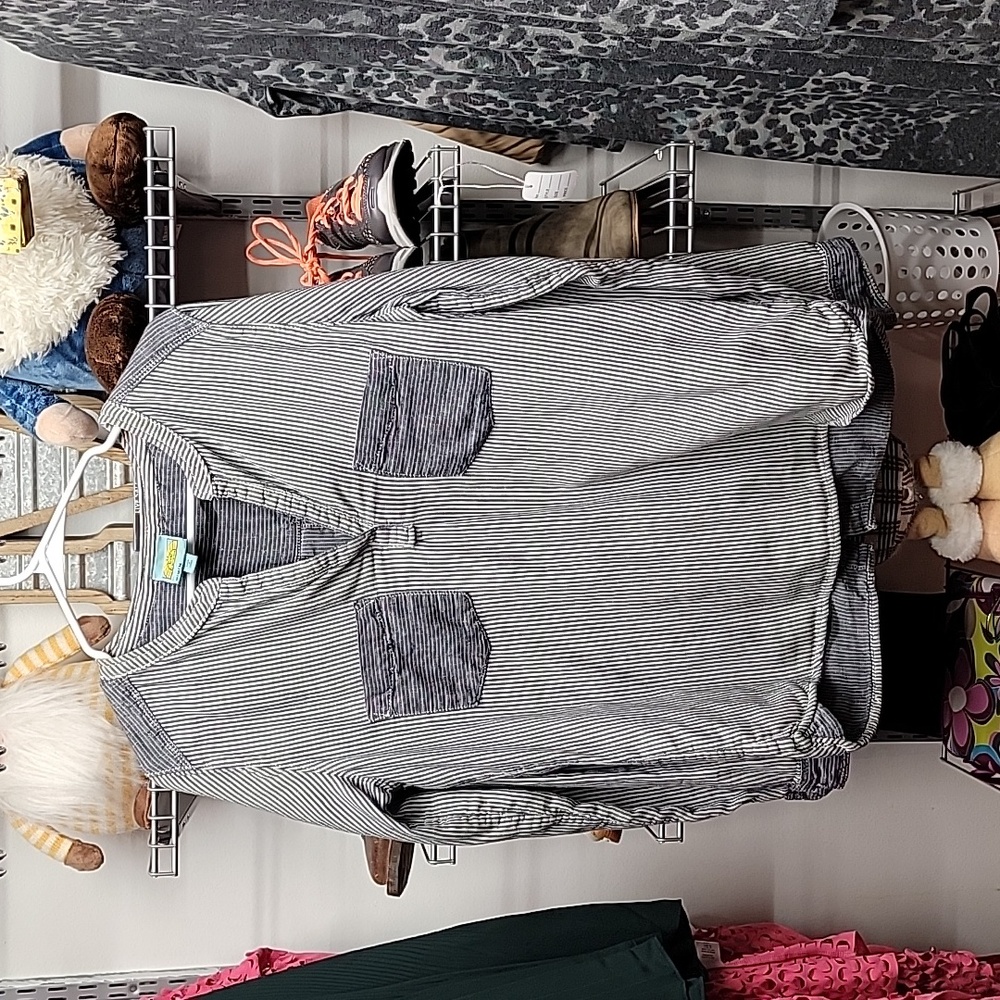 C & C California Striped top Size Medium